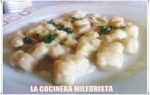 Gnoquis O Ñoquis De Patata Con Salsa De Roquefort
