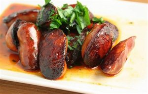 Chorizo En Reducción De Vino Tinto Al Romero.
