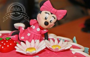 Tarta  Minnie Modelada
