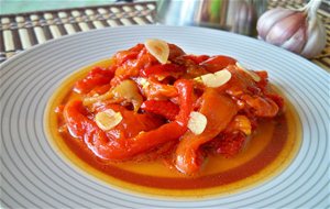 Escalibada De Pimientos Asados