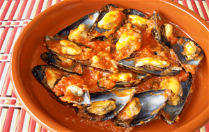 Mejillones Con Salsa De Tomate