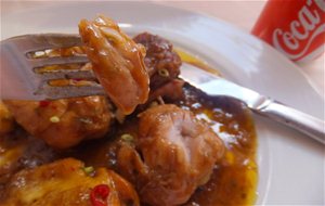 El Dulce Y Misterioso Pollo En Salsa De Coca-cola Y Cebolla
