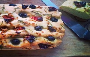 Focaccia De Romero, Aceitunas Y Tomate Seco De Gordon Ramsay 
