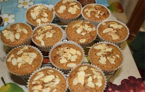 Menú De Hoy: Gazpachos Manchegos Y De Postre Magdalenas De Café Con Frutos Secos
