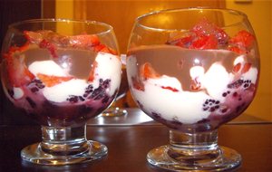 Copa De Fresas Y Chocolate
