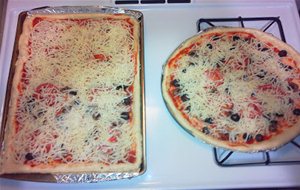 Pizza Con Bordes De Queso (pizza Dough)
