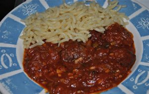 Albóndigas En Salsa De Tomate
