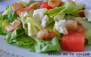 Ensalada Con Gambas, Sandía Y Queso De Cabra
