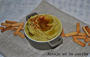 Hummus Con Aguacate
