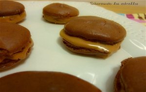 Macarons De Chocolate Con Crema De Avellana
