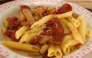 Penne Con Tomates Secos En Aceite De Oliva
