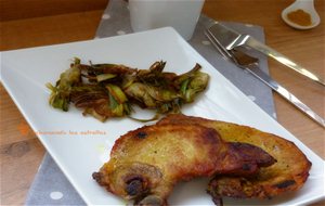 Chuletas De Aguja De Cerdo Al Garam Masala, Sirope De Arce Y Chips De Alcachofas
