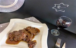 Rabo De Ternera Estofado Al Vino Tinto
