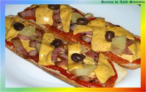 Pan Pizzas De Bacon Y Piña