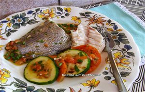 Besugo Al Horno Con Aliño De Tomates Asados.
