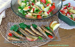 Boquerones Crujientes Con Ensalada Mediterranea.
