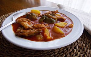 Guisado De Pollo.
