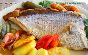 Pargo Al Horno Con Verduras Y Marisco.
