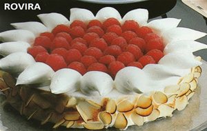 Tarta De Merengue Y Franguesas
