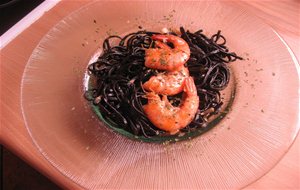 Espaguetis Negros Con Calamares Y Gambas
