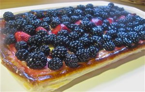 Tarta De Moras, Manzana Y Frutos Rojos
