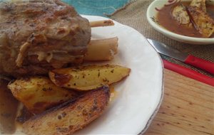 Codillos Con Patatas Cajún
