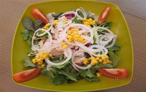 Ensalada Con Restos De Pollo Asado
