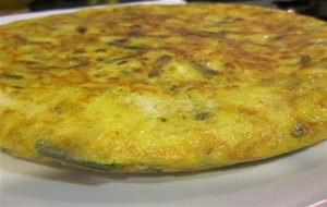 Tortilla De Patatas Y Esparragos
