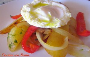 Patatas Con Cebolla Y Pimientos A La Mantequilla
