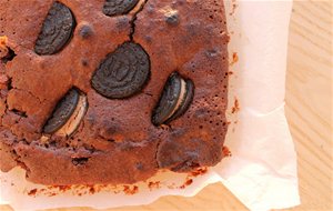 Brownie De Cocholate Con Falso Oreo
