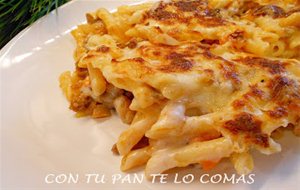 Macarrones Con Carne Y  Bechamel
