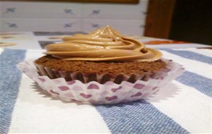 Cupcakes De Chocolate (rellenos De Chocolate Con Buttercream De Nutella)
