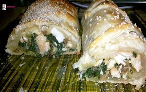 Hojaldre Relleno De Pollo Y Espinacas
