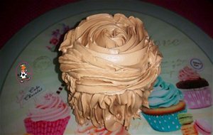 Mini Cake De Vainilla Y Buttercream De Chocolate
