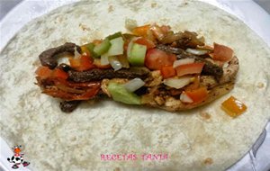 Fajitas De Pollo Y Ternera
