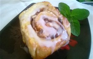 Roles De Canela (cinnamon Rolls Buns) Rellenos De Queso Crema
