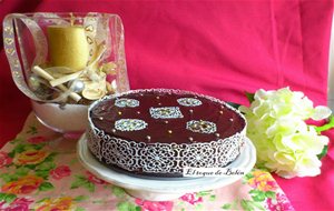 Tarta De Chocolate Y Toffe   Con Encaje Comestible 
