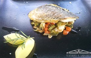 Dorada A La Plancha Con Verduras
