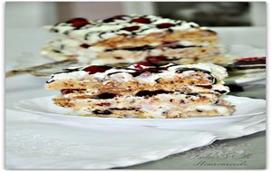 Vacherin De Chocolate Y Fresas