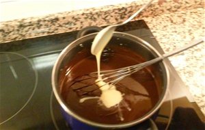 Crema De Chocolate Fácil Para Rellenos Y Coberturas

