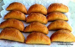 Empanadillas De Pisto Con Atún Al Horno
