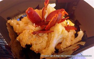 Coliflor Salteada Con Ajos, Huevos Y Crujiente De Jamón