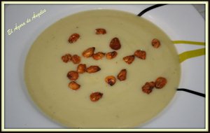 Crema De Calabacín Con Crujiente De Kikos
