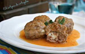 Albóndigas Rellenas De Queso
