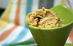 Helado De Melocotón Y Dulce De Leche
