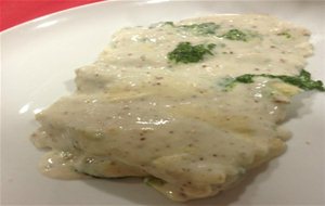 Canelones De Espinacas Con Salsa De Ceps
