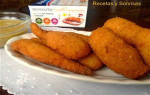 Pechuguitas Empanadas Con Salsa De Mostaza, Miel Y Mayonesa
