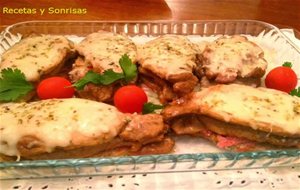 Montaditos De Lomo Con Jamon, Parmesano Y Motzarella
