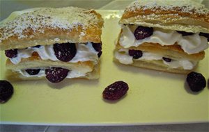 Milhojas De Arándanos Al Limón.
