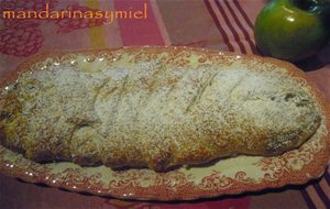 Apfelstrudel O Strudel De Manzana.
